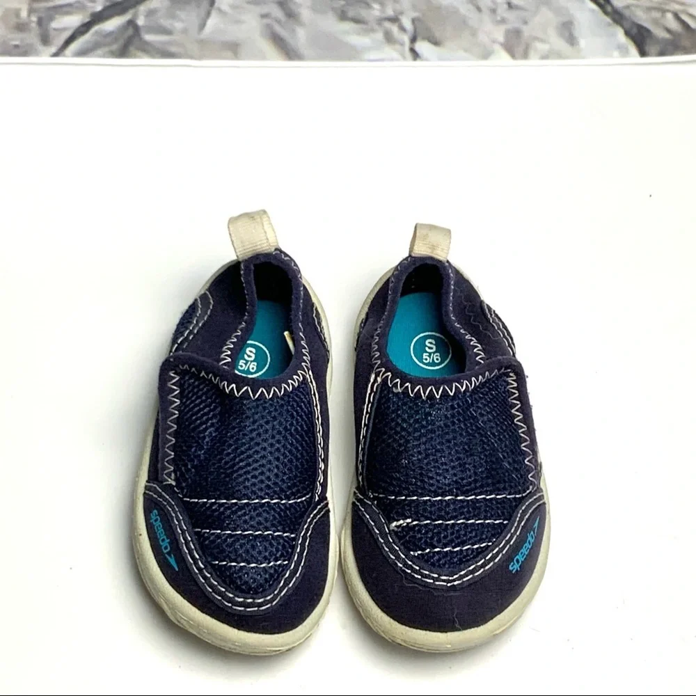 Speedo Navy Velcro Water Shoes Toddler 5/6 Sm
